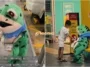 kanak kanak minta sedekah kostum katak