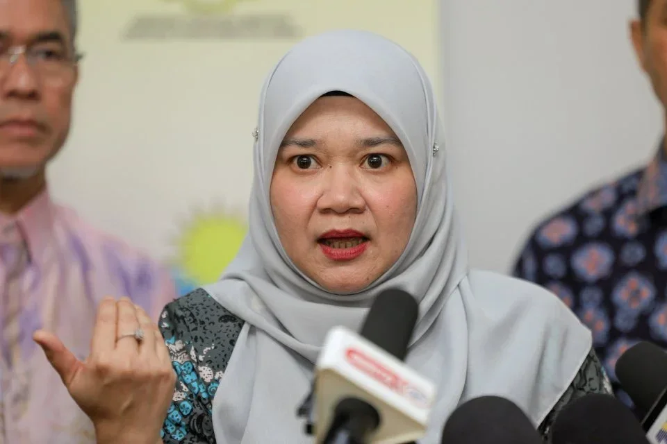 Fadhlina Sidek 1606 1750748383