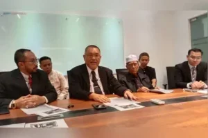 ambil tindakan undang undang
