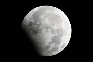 partial lunar eclipse