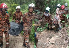 tergelincir jatuh di air terjun