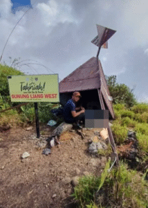pendaki gunung liang