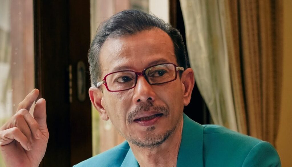 Azhar 585