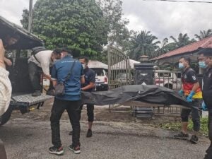 kisahdunia.com 1766104530317172