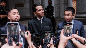 naim daniel mahkamah