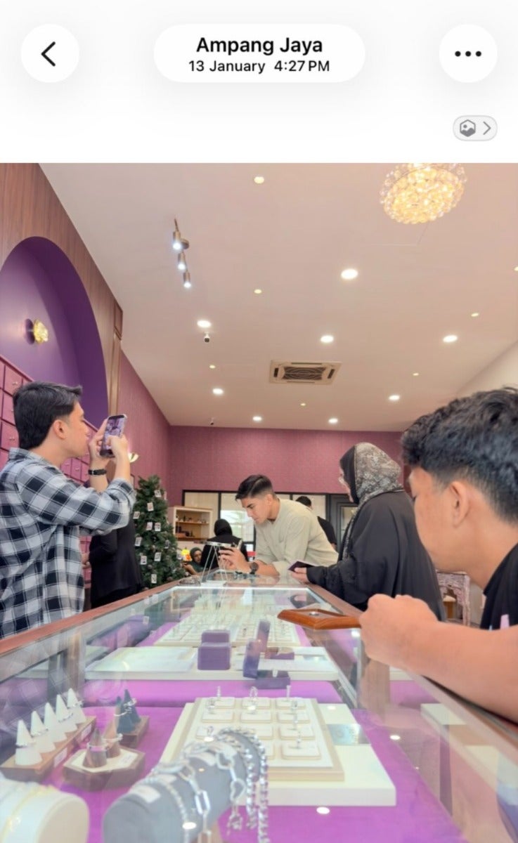 132983Ae 4D31 4435 Bad1 0Eb7B182B364