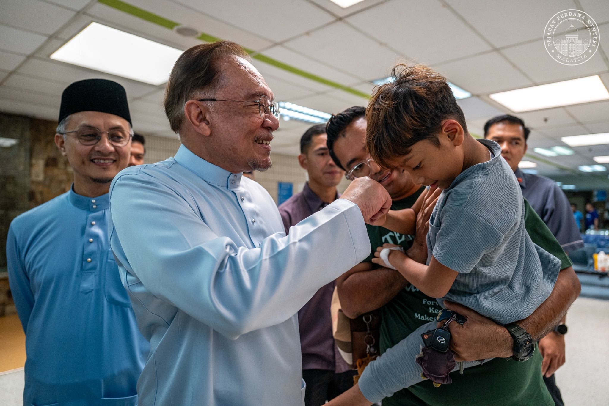 647063108 1510002767147952 1573819000144643267 N