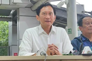 01Kq8Qte8E9Thycy1Bbph5X9D0