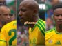 Pemain Afrika Selatan Kad Merah Pengadil